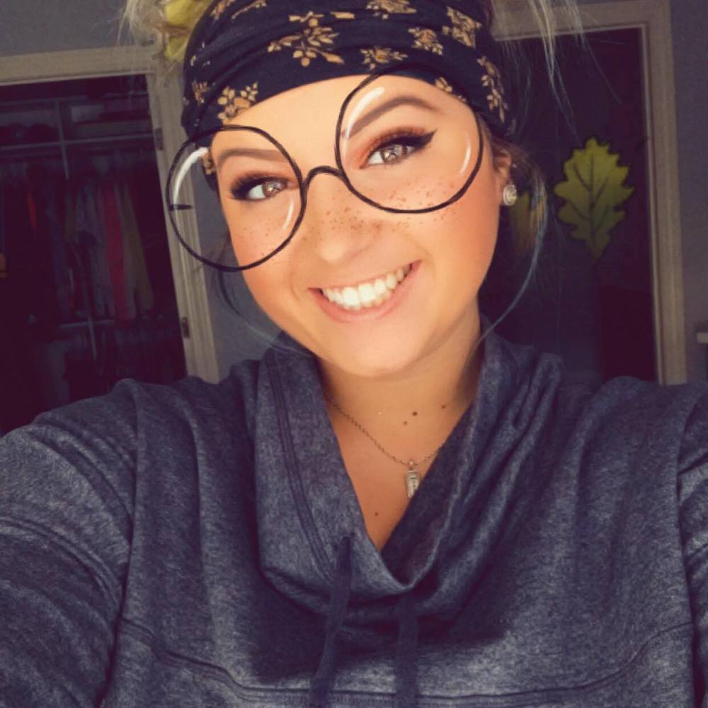 Meet your Posher, Marissa